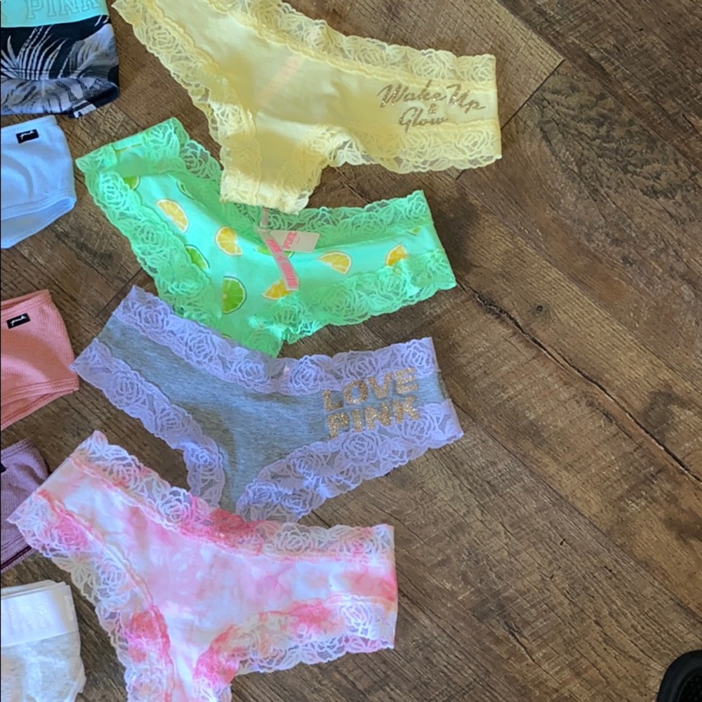 •PINK bundle - Picture 2 of 3